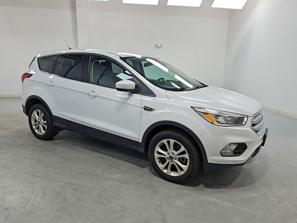56365056 :رقم المزاد ، 1FMCU9GD1KUA87011 vin ، 2019 Ford Escape مزاد بيع