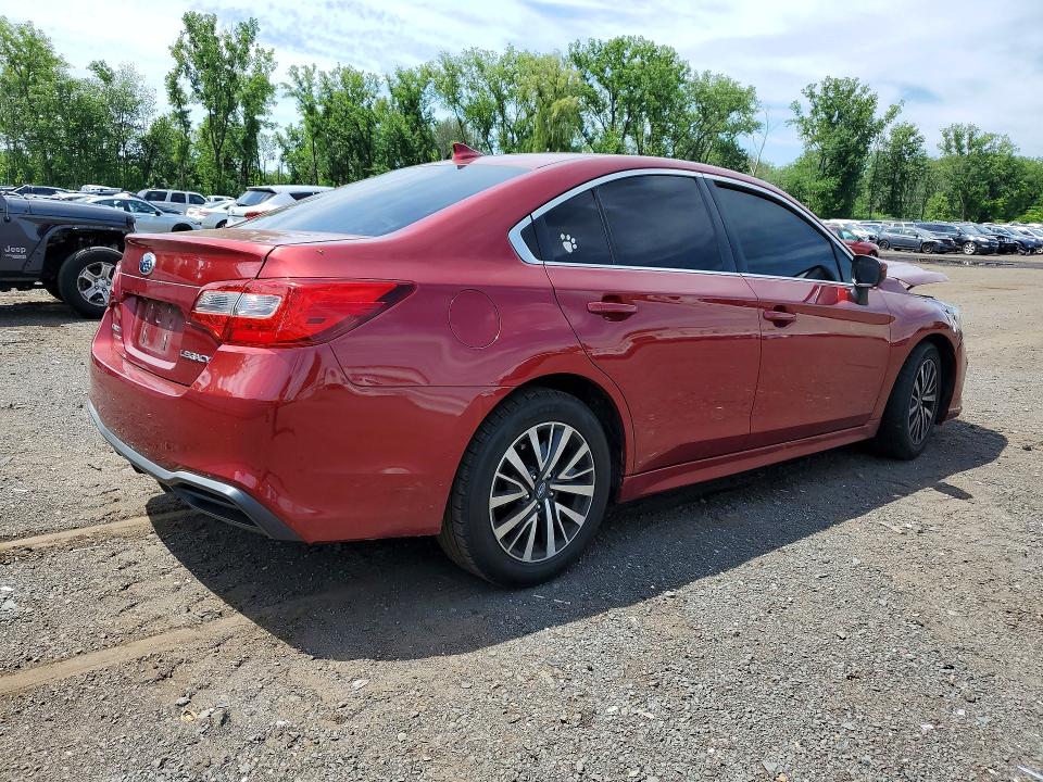 58581916 :رقم المزاد ، 4S3BNAC63J3004964 vin ، 2018 Subaru Legacy مزاد بيع