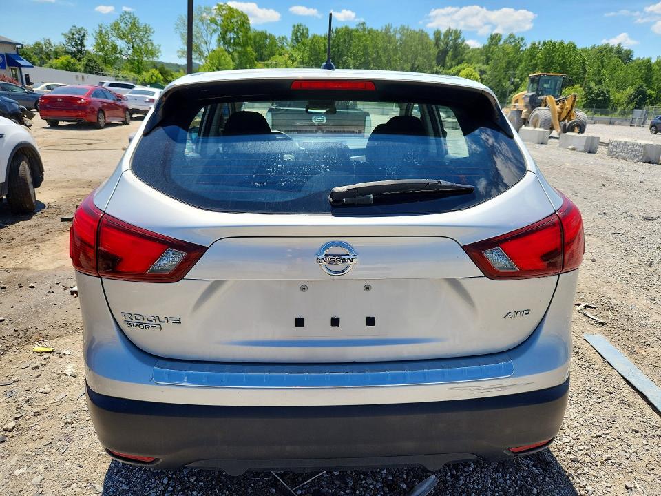 55968826 :رقم المزاد ، JN1BJ1CR4HW129084 vin ، 2017 Nissan Rogue Sport مزاد بيع