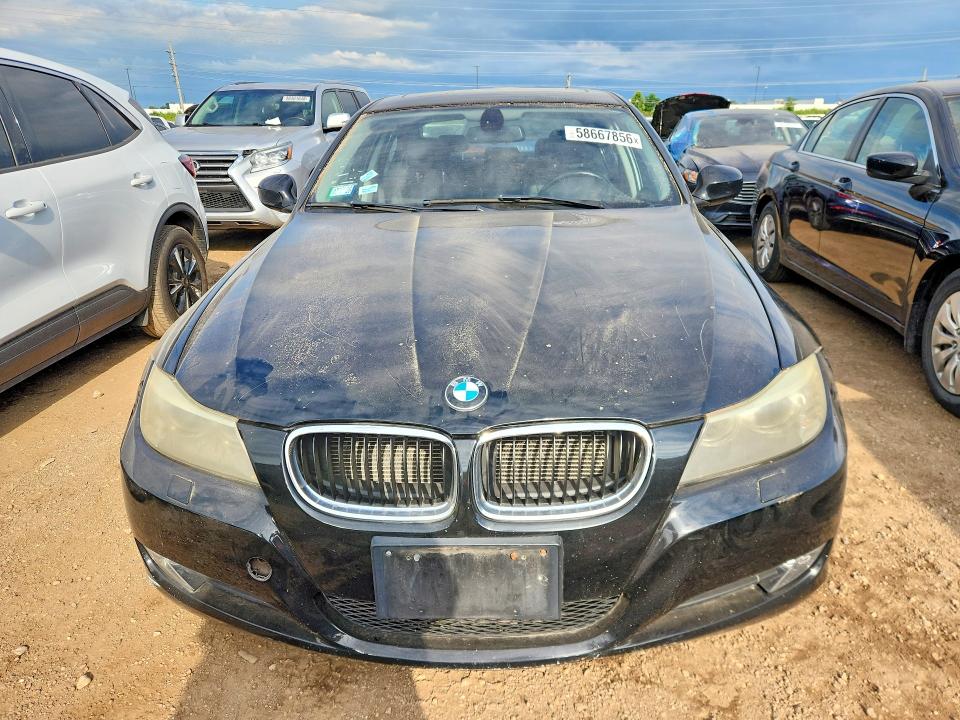 58667856 :رقم المزاد ، WBAPK7C54BA975037 vin ، 2011 Bmw 328 مزاد بيع