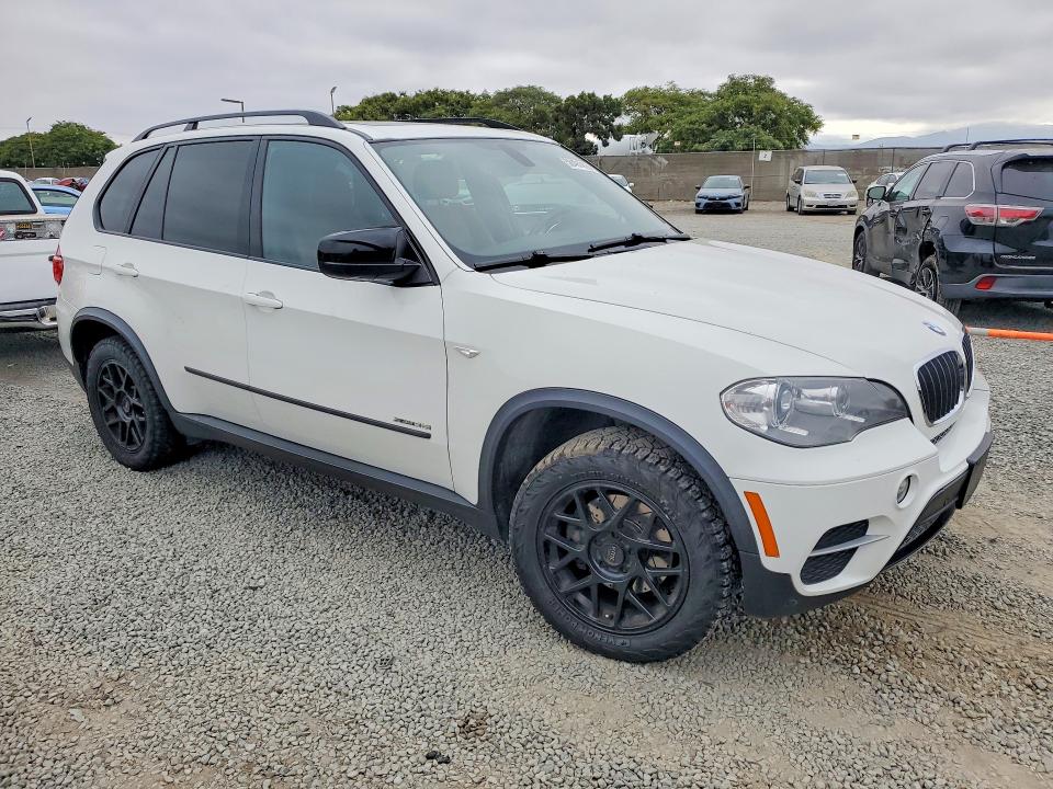58491416 :رقم المزاد ، 5UXZV4C5XD0E03465 vin ، 2013 Bmw X5 مزاد بيع