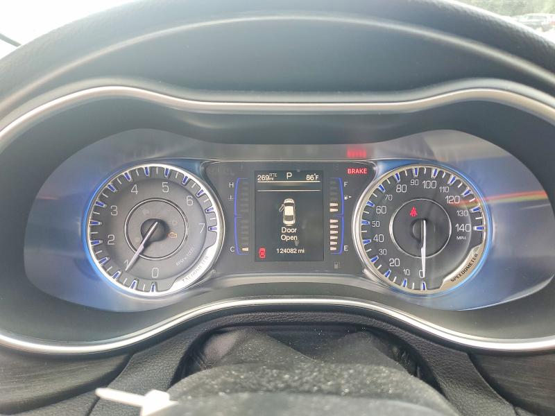 59136346 :رقم المزاد ، 1C3CCCAB3FN692096 vin ، 2015 Chrysler 200 مزاد بيع