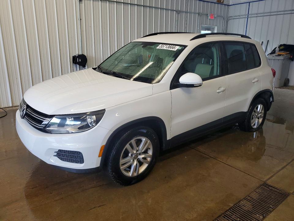 2017 Volkswagen Tiguan მანქანა იყიდება აუქციონზე, vin: WVGAV7AX2HK030803, აუქციონის ნომერი: 55713666