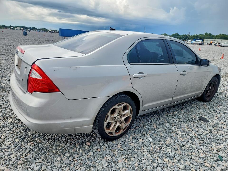 2011 Ford Fusion მანქანა იყიდება აუქციონზე, vin: 3FAHP0HA8BR132007, აუქციონის ნომერი: 58842886