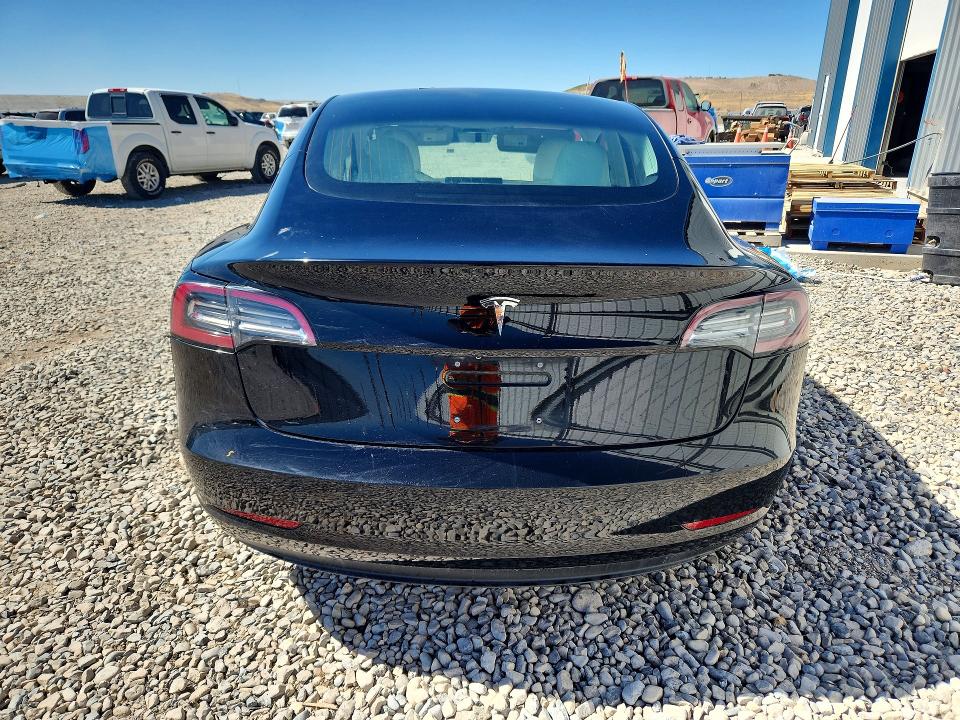 57248126 :رقم المزاد ، 5YJ3E1EB8JF085428 vin ، 2018 Tesla Model 3 مزاد بيع
