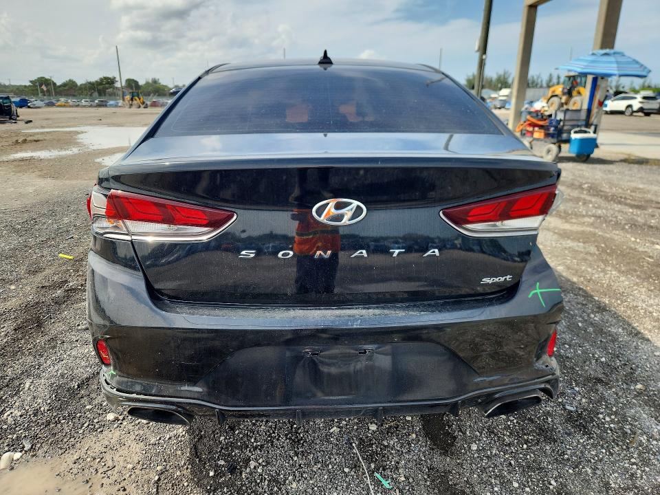 Продаж на аукціоні авто 2018 Hyundai Sonata, vin: 5NPE34AF4JH701104, номер лоту: 57780706