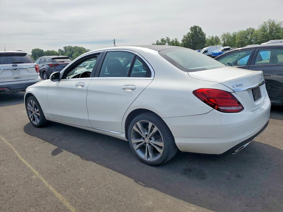 58728346 :رقم المزاد ، 55SWF4KB6HU189392 vin ، 2017 Mercedes-benz C300 Sadan 4 Door مزاد بيع