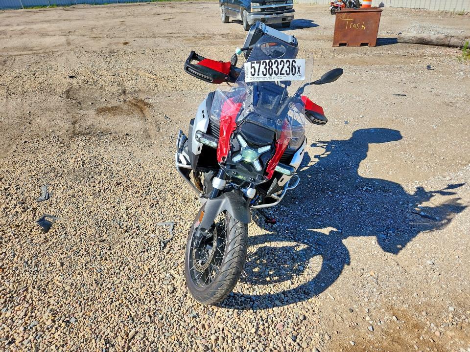 Aukcja sprzedaży 2025 Bmw R 1300, vin: WB10M3306S6K91120, numer aukcji: 57383236