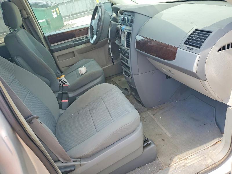 55698886 :رقم المزاد ، 2A4RR5D19AR309187 vin ، 2010 Chrysler Town & Country مزاد بيع