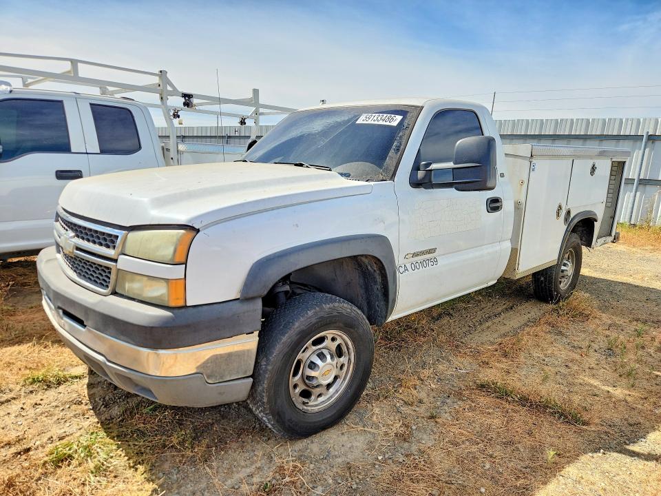 2005 Chevrolet Silverado მანქანა იყიდება აუქციონზე, vin: 1GBHC24U25E189722, აუქციონის ნომერი: 59133486