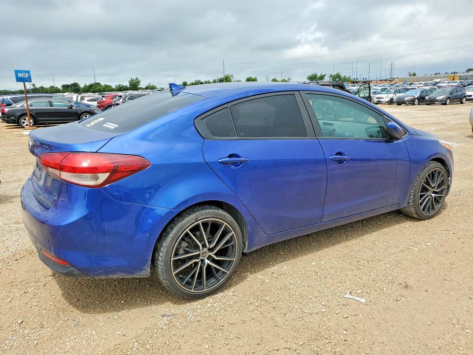 Продажа на аукционе авто 2017 Kia Forte Lx, vin: 3KPFK4A7XHE137988, номер лота: 57814376