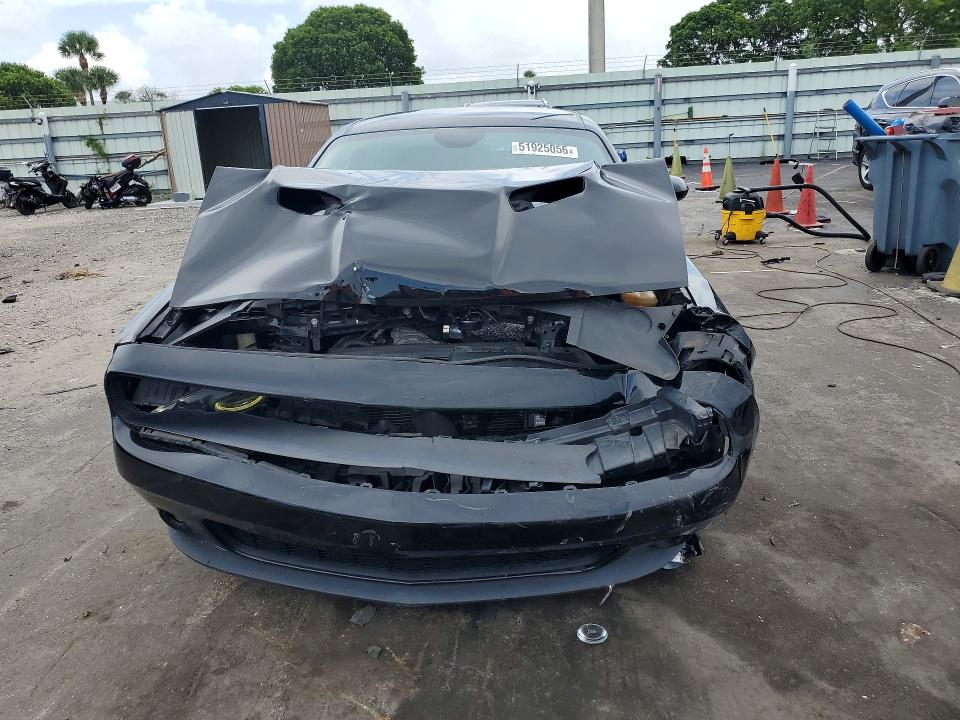 Aukcja sprzedaży 2015 Dodge Challenger, vin: 2C3CDZAT6FH712780, numer aukcji: 51925056