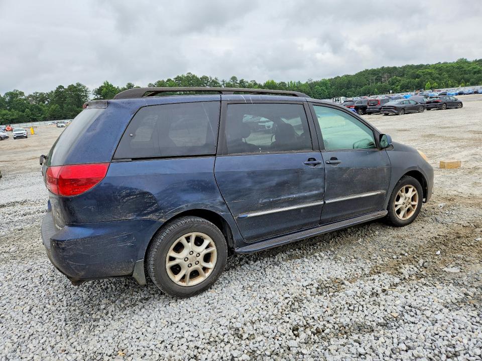 57596586 :رقم المزاد ، 5TDBA22CX4S008795 vin ، 2004 Toyota Sienna مزاد بيع