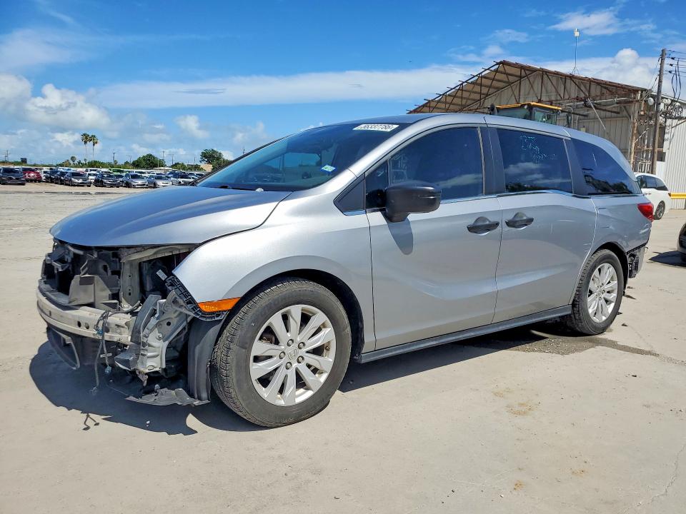 56337786 :رقم المزاد ، 5FNRL6H28JB089598 vin ، 2018 Honda Odyssey مزاد بيع