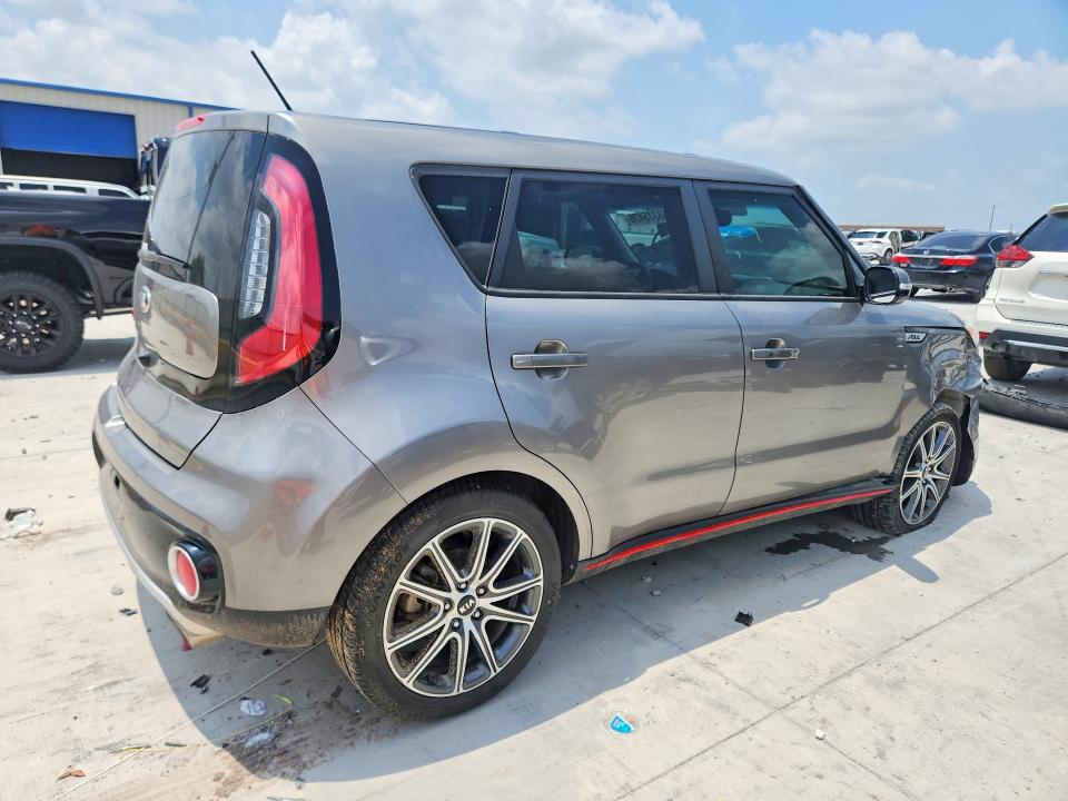 58315476 :رقم المزاد ، KNDJX3AA2J7607325 vin ، 2018 Kia Soul مزاد بيع