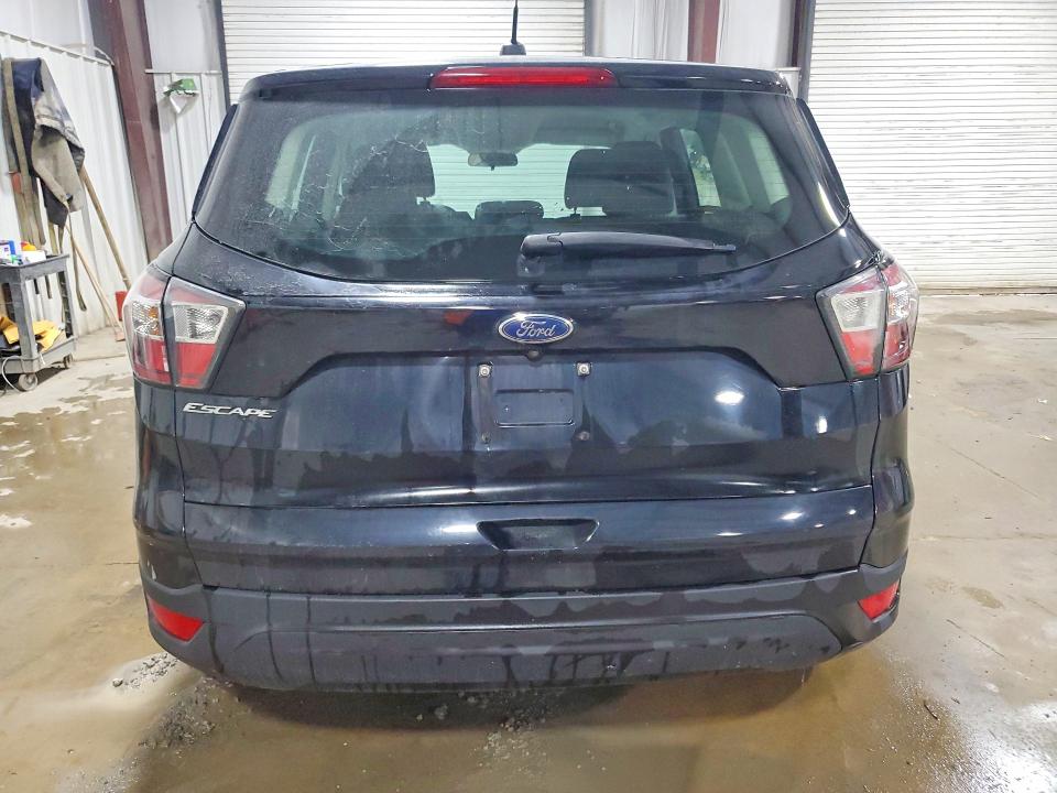 2017 Ford Escape მანქანა იყიდება აუქციონზე, vin: 1FMCU0F77HUA78202, აუქციონის ნომერი: 55743606