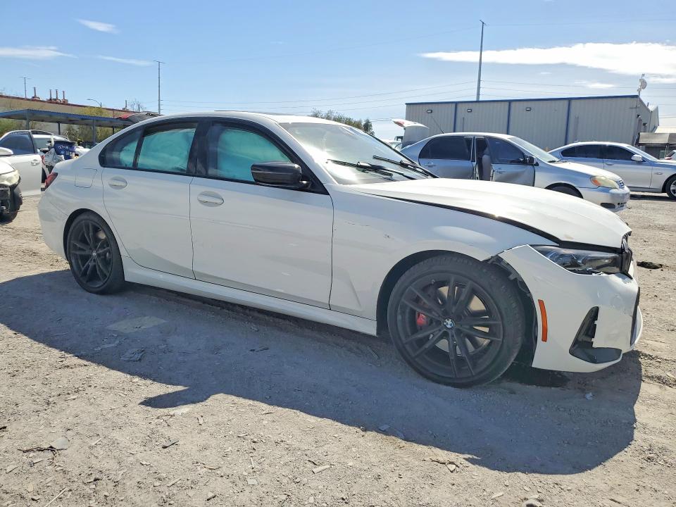 56510556 :رقم المزاد ، 3MW69FF00R8E55621 vin ، 2024 Bmw 330i مزاد بيع
