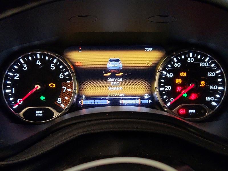 57626856 :رقم المزاد ، ZACNJDB10NPN81675 vin ، 2022 Jeep Renegade مزاد بيع