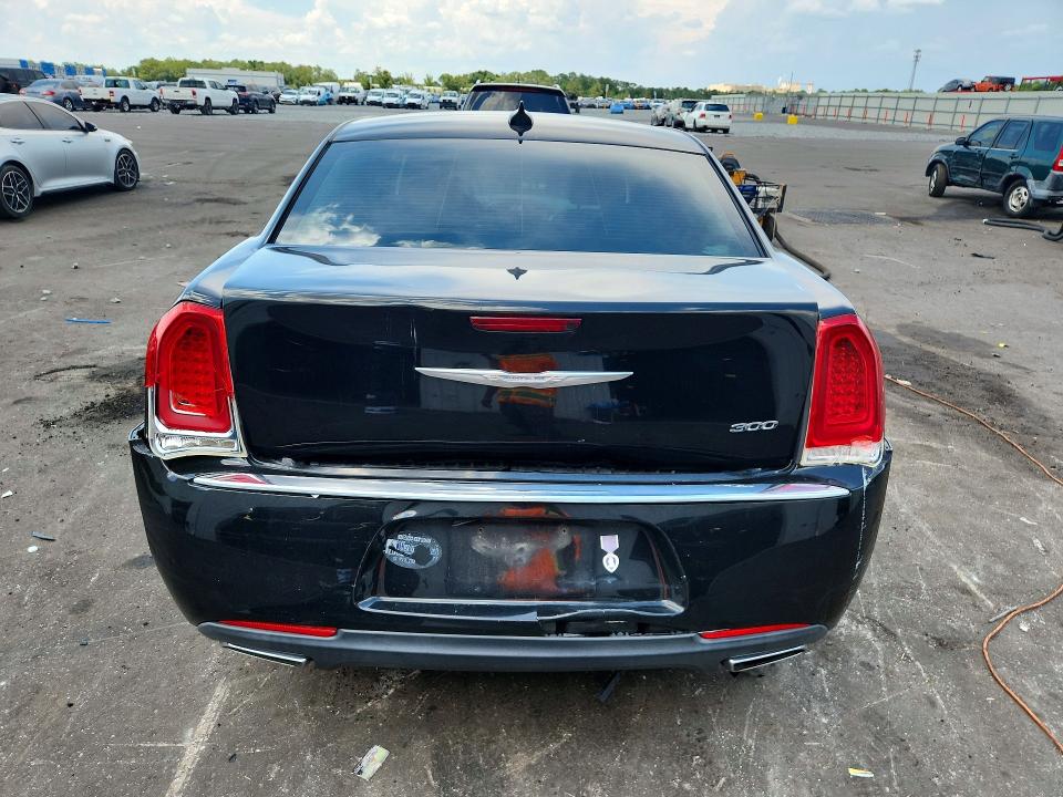 Продажа на аукционе авто 2015 Chrysler 300, vin: 2C3CCAAG3FH742987, номер лота: 53206796