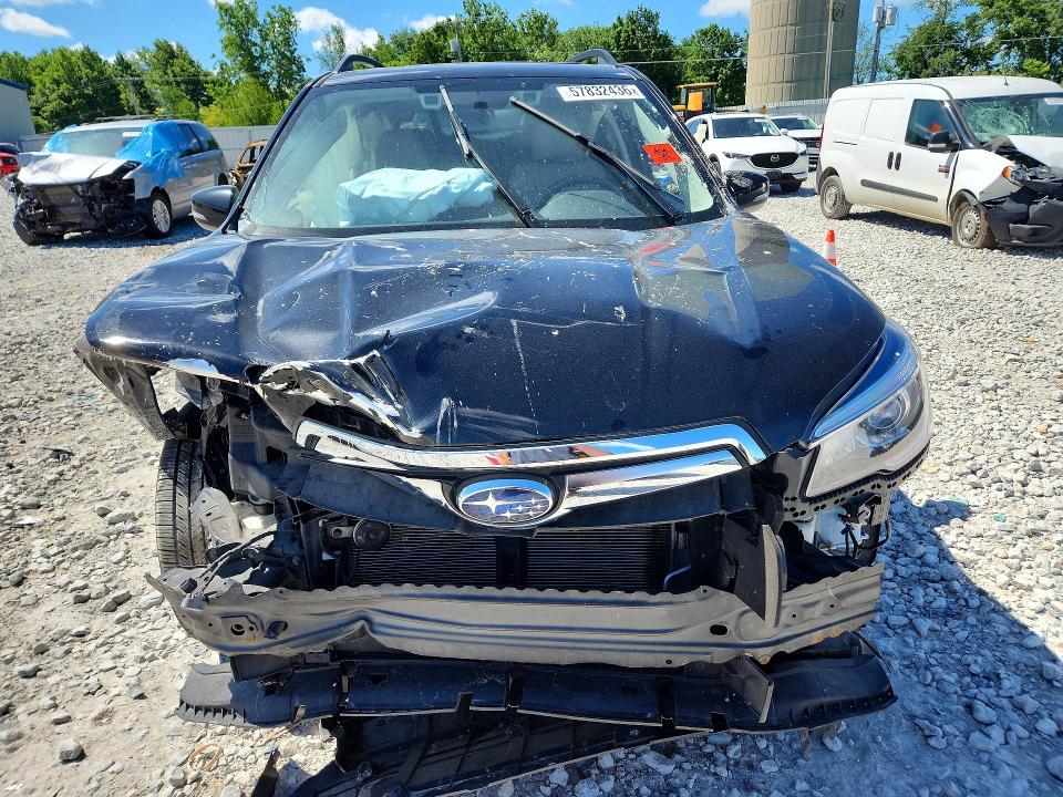 Продажа на аукционе авто 2019 Subaru Forester, vin: JF2SKAUC6KH557319, номер лота: 57832436