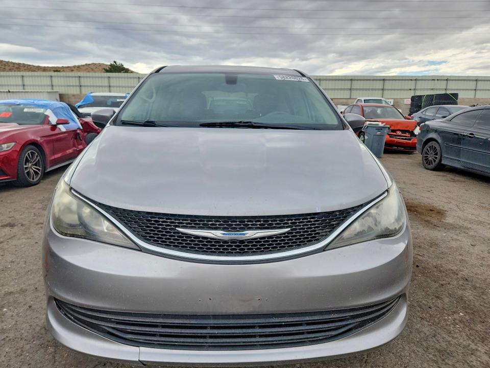 58220826 :رقم المزاد ، 2C4RC1CG0HR597939 vin ، 2017 Chrysler Pacifica مزاد بيع