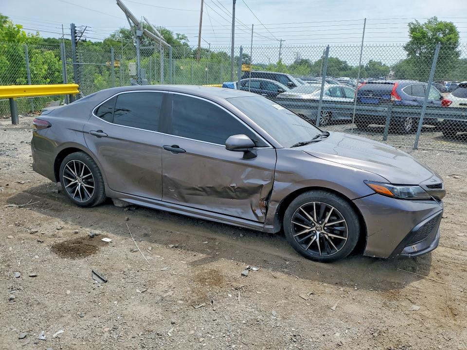 Продаж на аукціоні авто 2021 Toyota Camry, vin: 4T1G11AK6MU407056, номер лоту: 56644296