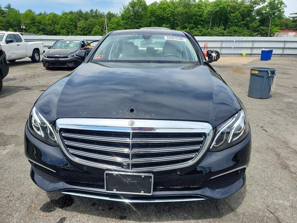 Продажа на аукционе авто 2019 Mercedes-benz E, vin: WDDZF4KBXKA551874, номер лота: 55924546