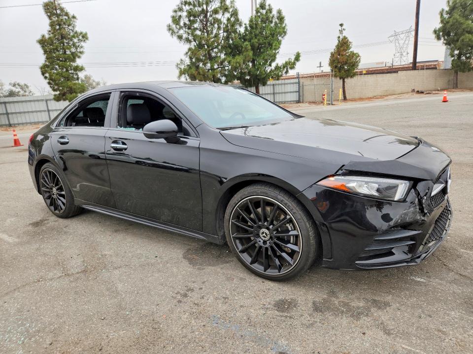 58047036 :رقم المزاد ، WDD3G4EB6KW028482 vin ، 2019 Mercedes-benz A مزاد بيع