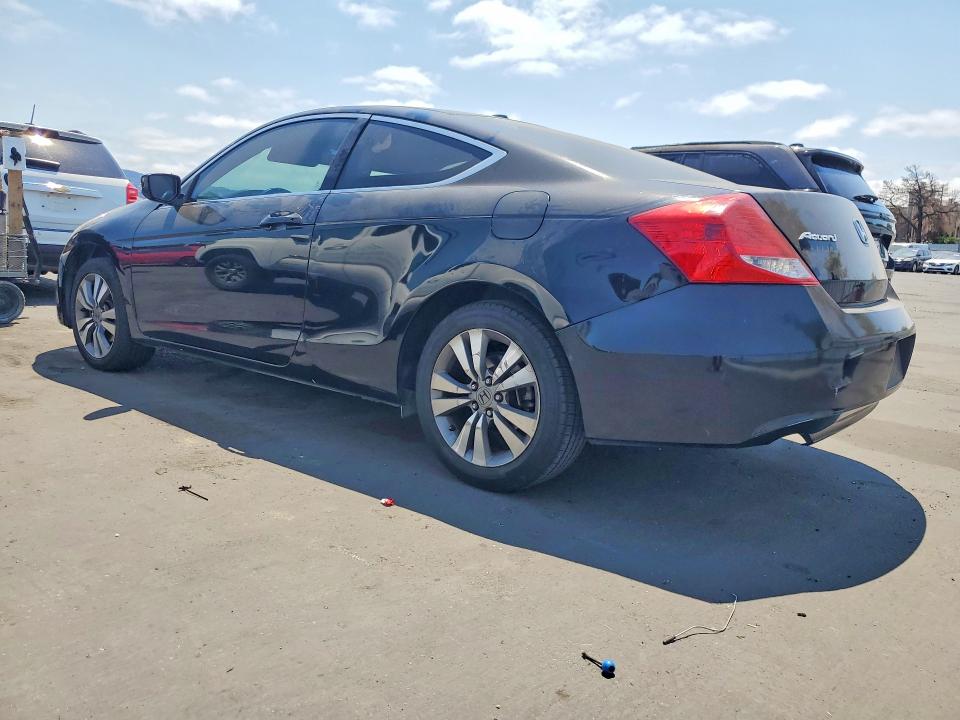 57915406 :رقم المزاد ، 1HGCS1B85BA013129 vin ، 2011 Honda Accord مزاد بيع