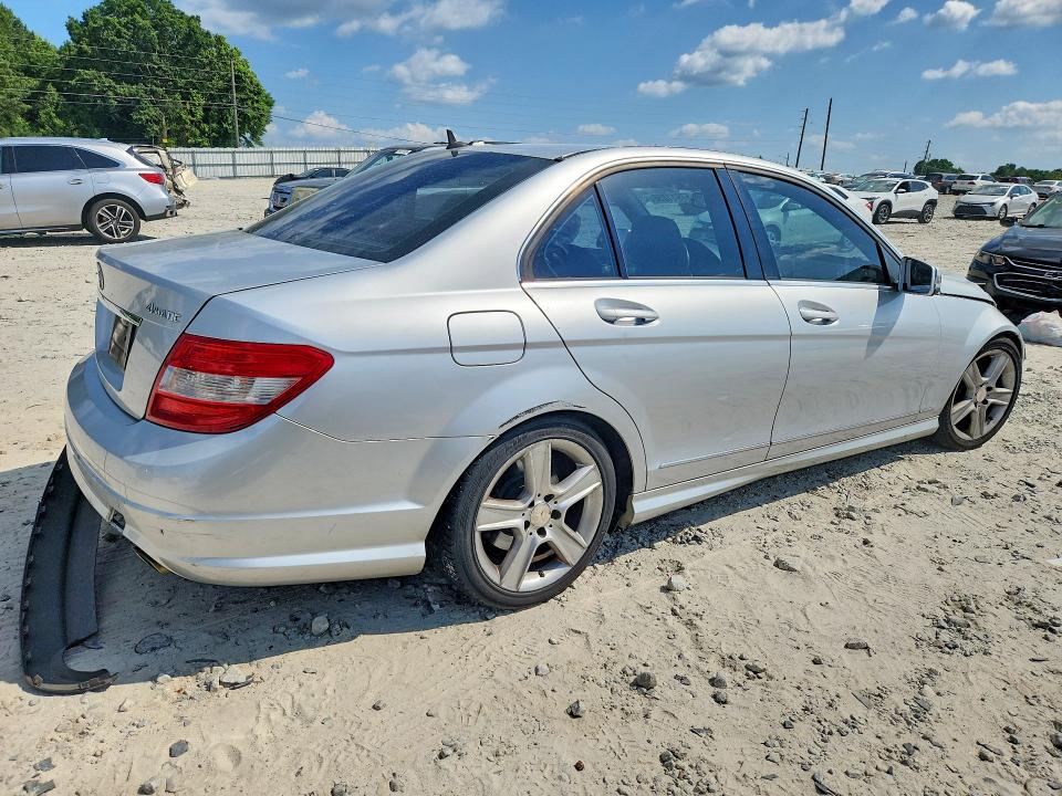 2011 Mercedes-benz C მანქანა იყიდება აუქციონზე, vin: WDDGF8BB9BR172347, აუქციონის ნომერი: 57911856