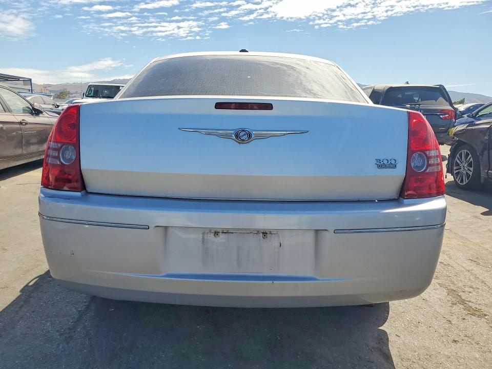 Продажа на аукционе авто 2010 Chrysler 300, vin: 2C3CA5CV5AH185565, номер лота: 58830776