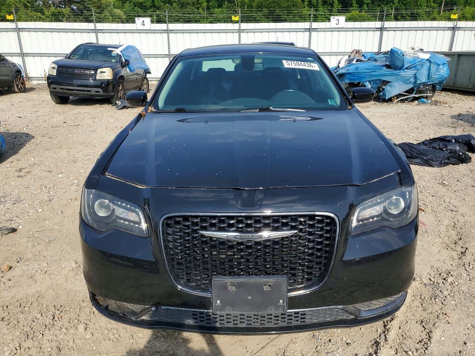 Продаж на аукціоні авто 2020 Chrysler 300, vin: 2C3CCAAGXLH120379, номер лоту: 57594436