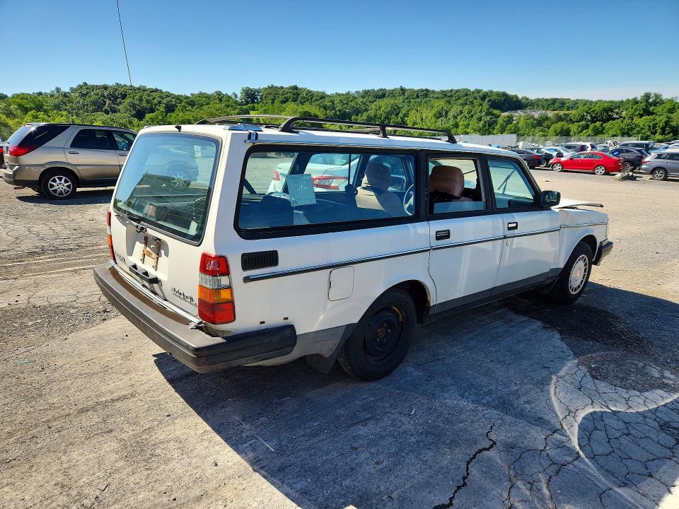 56114546 :رقم المزاد ، YV1AA8856L1866925 vin ، 1990 Volvo 240 مزاد بيع