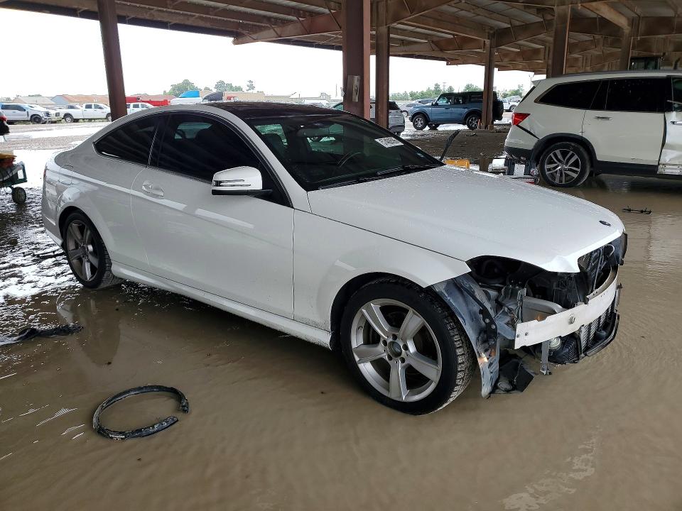 2014 Mercedes-benz C მანქანა იყიდება აუქციონზე, vin: WDDGJ4HB6EG200278, აუქციონის ნომერი: 57400596