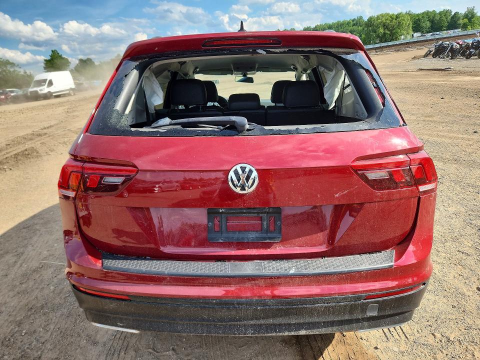 2018 Volkswagen Tiguan მანქანა იყიდება აუქციონზე, vin: 3VV2B7AX8JM180352, აუქციონის ნომერი: 57736996