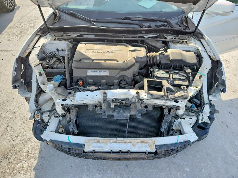 58766026 :رقم المزاد ، 1HGCR3F01GA012577 vin ، 2016 Honda Accord مزاد بيع
