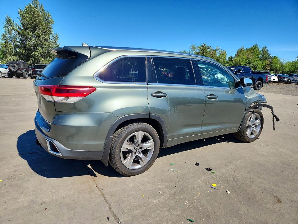 Продажа на аукционе авто 2017 Toyota Highlander, vin: 5TDDZRFH0HS449325, номер лота: 57222836