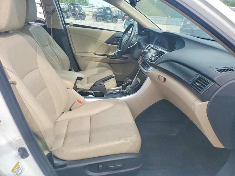 58269006 :رقم المزاد ، 1HGCR2F8XFA225445 vin ، 2015 Honda Accord مزاد بيع
