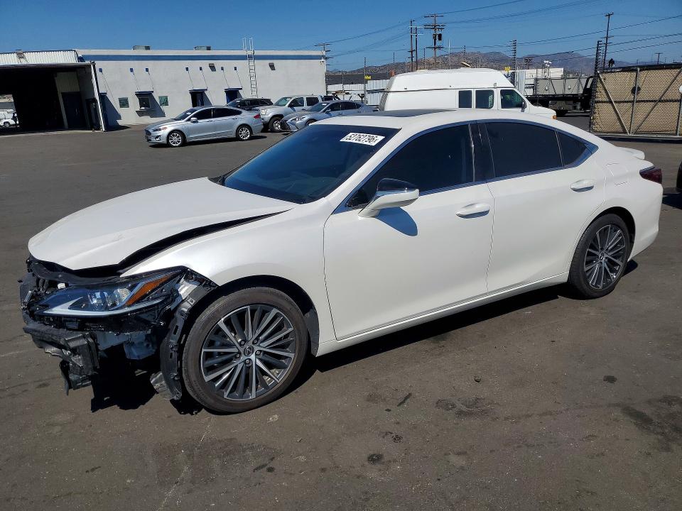 2025 Lexus Es 300h მანქანა იყიდება აუქციონზე, vin: 58ADA1C12SU063898, აუქციონის ნომერი: 52762796