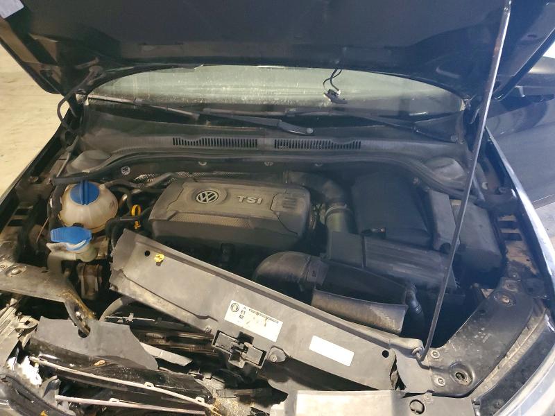 55893796 :رقم المزاد ، 3VWB17AJ0FM341049 vin ، 2015 Volkswagen Jetta مزاد بيع