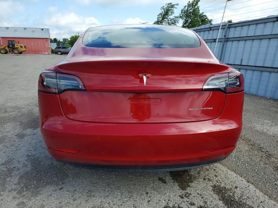 54420886 :رقم المزاد ، 5YJ3E1EB1JF126997 vin ، 2018 Tesla Model 3 مزاد بيع