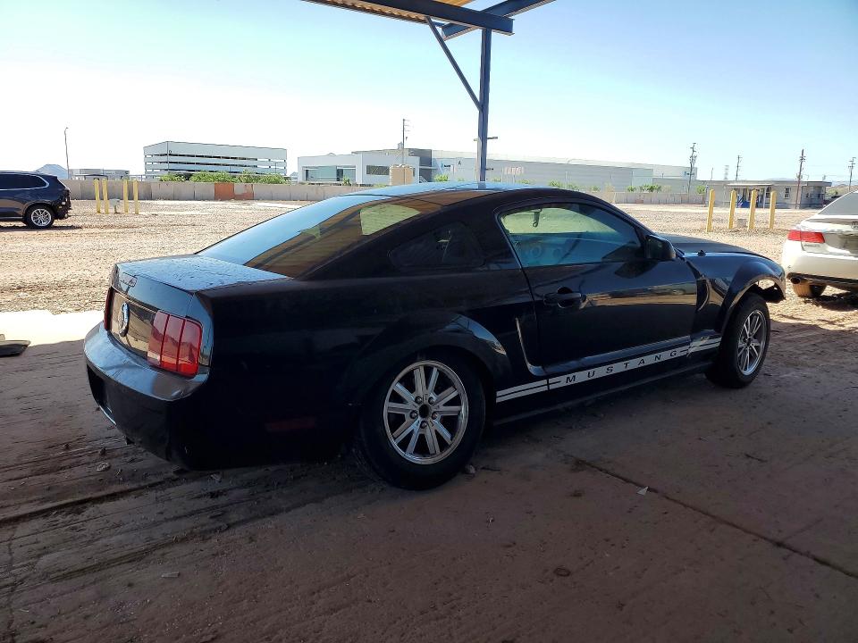 55794376 :رقم المزاد ، 1ZVFT80NX55234889 vin ، 2005 Ford Mustang مزاد بيع