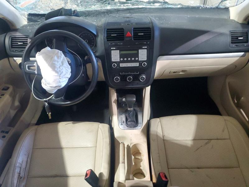 2010 Volkswagen Jetta მანქანა იყიდება აუქციონზე, vin: 3VWAX7AJXAM153058, აუქციონის ნომერი: 56977786