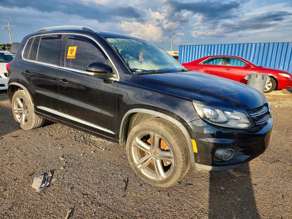 Продажа на аукционе авто 2017 Volkswagen Tiguan, vin: WVGUV7AX7HW504895, номер лота: 58243276