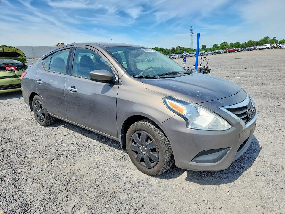 55144946 :رقم المزاد ، 3N1CN7AP6FL800805 vin ، 2015 Nissan Versa مزاد بيع