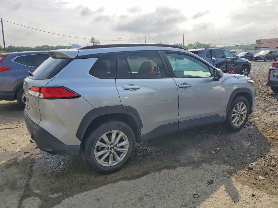 56930206 :رقم المزاد ، 7MUBAABGXPV079129 vin ، 2023 Toyota Corolla Cross مزاد بيع