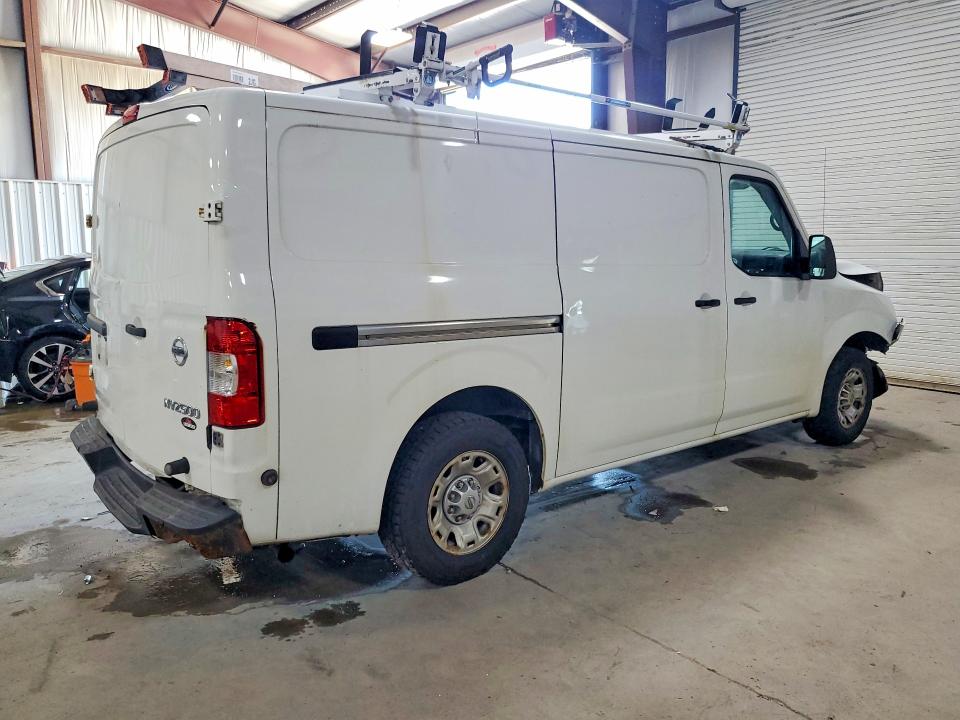 56133816 :رقم المزاد ، 1N6BF0KY2HN809487 vin ، 2017 Nissan Nv مزاد بيع