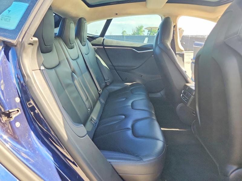 58128356 :رقم المزاد ، 5YJSA1H25FFP69282 vin ، 2015 Tesla Model S مزاد بيع