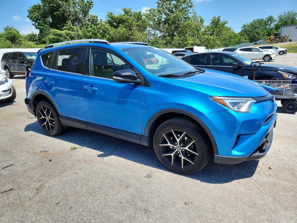 Продажа на аукционе авто 2016 Toyota Rav4, vin: JTMNFREV5GJ082812, номер лота: 57609116