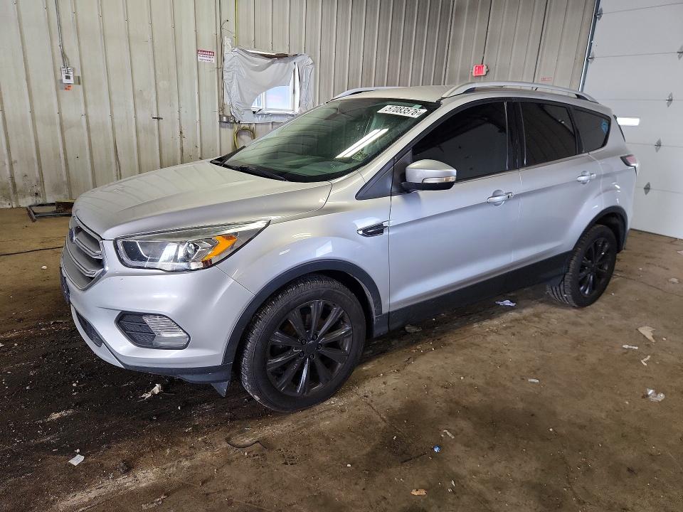 Продажа на аукционе авто 2017 Ford Escape, vin: 1FMCU0JDXHUA80300, номер лота: 57083576